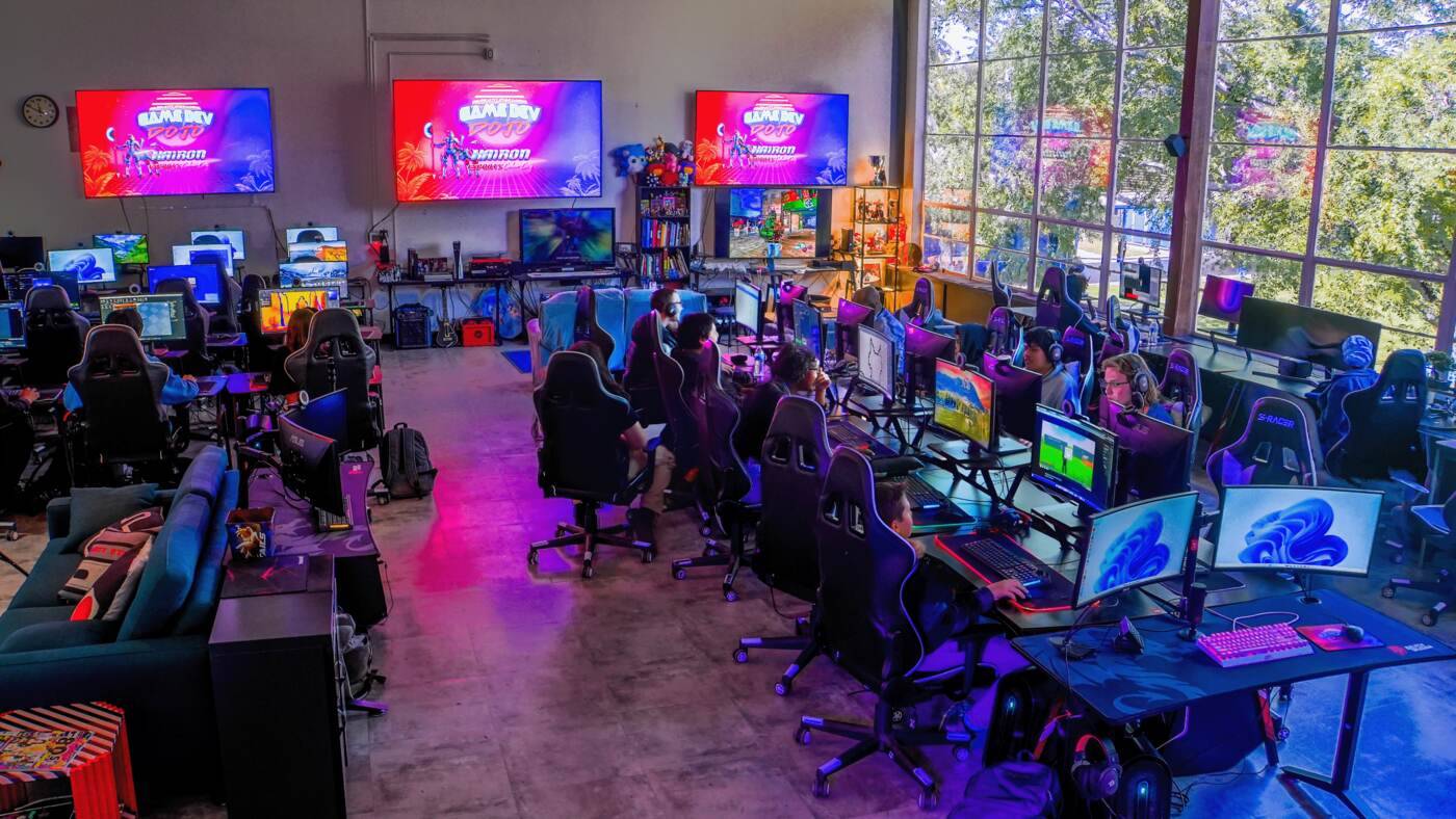 Rows of gaming battlestations in the Tech Center